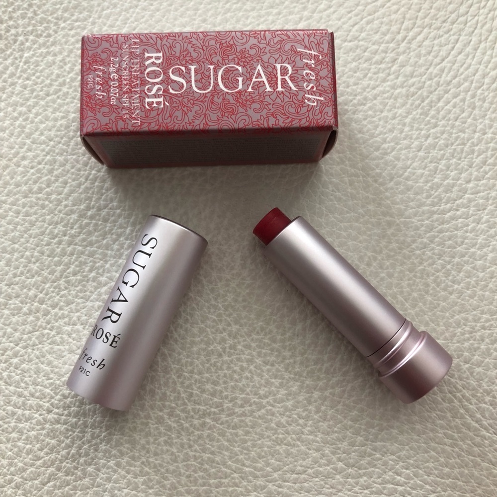 New Sugar Fresh Lip Treatment In Rose shade - Picture 2 of 8